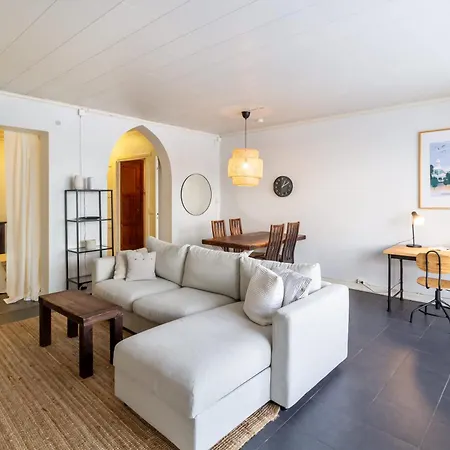 Amanda In Apartamento *